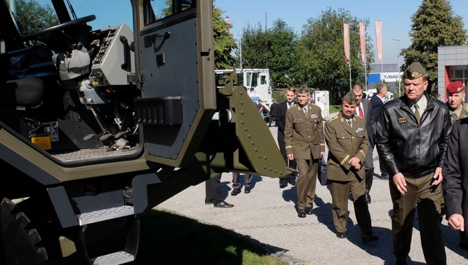 Начальник штаба посетил завод Tatra в г. Копршивнице